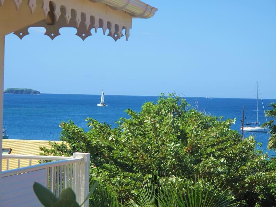 Studio De Charme Au Coeur Du Village, Vue Baie Terre-De-Haut Bagian luar foto