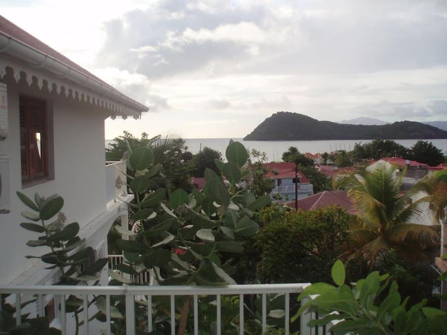 Studio De Charme Au Coeur Du Village, Vue Baie Terre-De-Haut Bagian luar foto