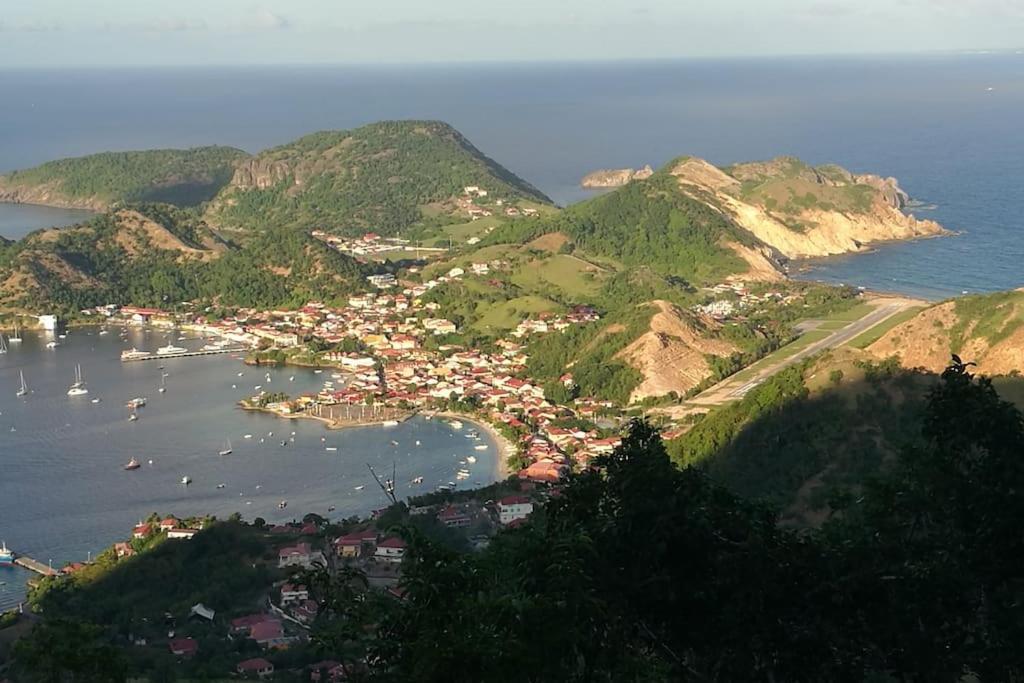 Studio De Charme Au Coeur Du Village, Vue Baie Terre-De-Haut Bagian luar foto