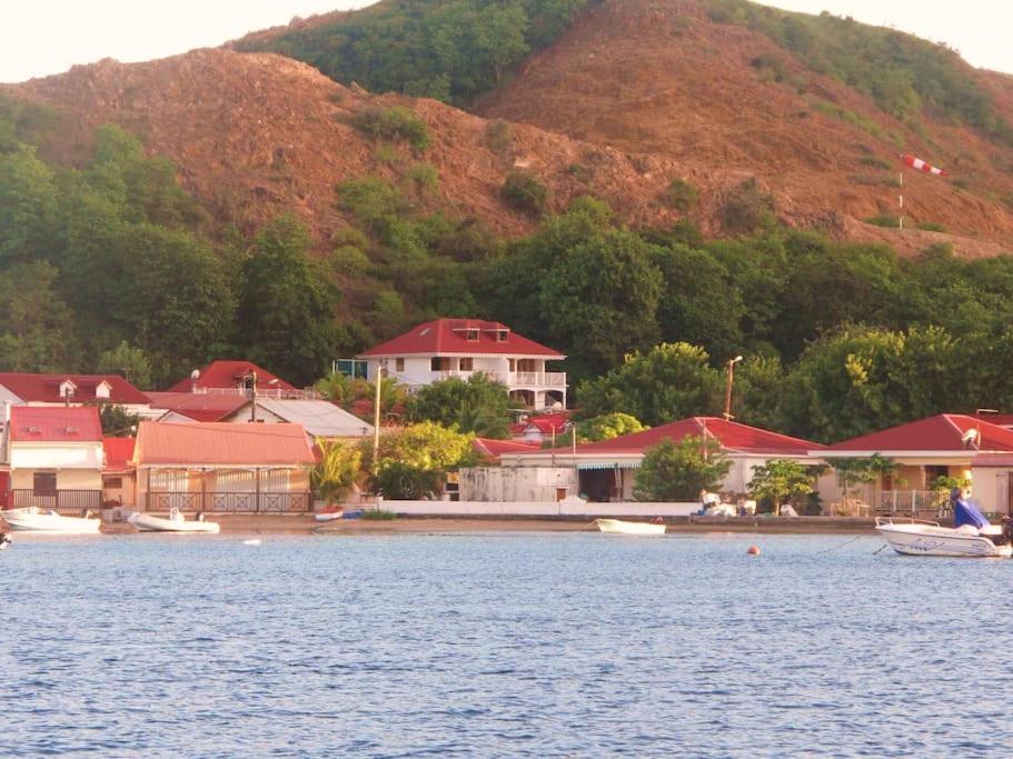 Studio De Charme Au Coeur Du Village, Vue Baie Terre-De-Haut Bagian luar foto